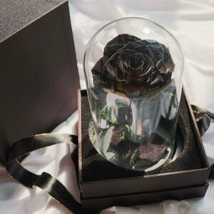 Striking Black and Green Glass Art Rose